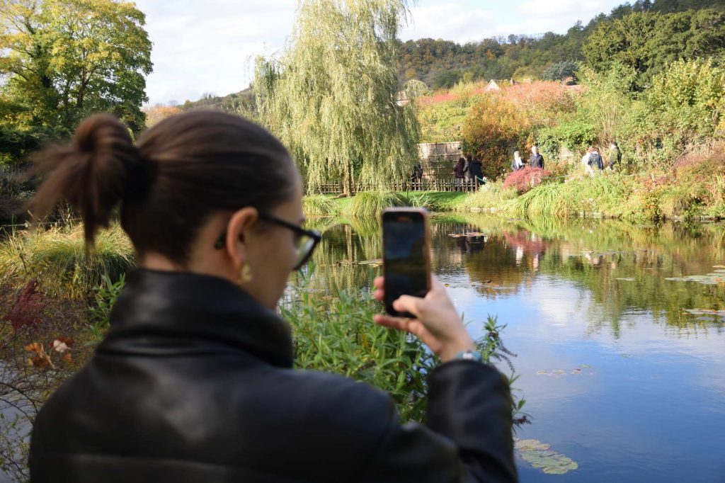 Dans les jardins, la rivière détournée