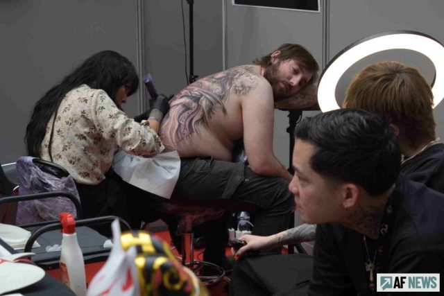 Les tatoueurs ont bien travaillé