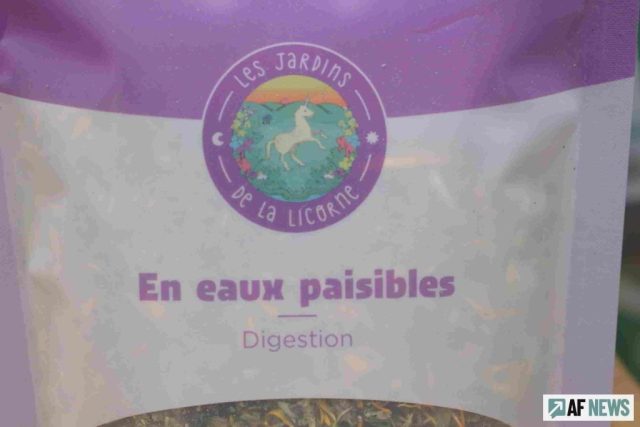 Les jardins de la licorne proposaient tisanes et CBC.