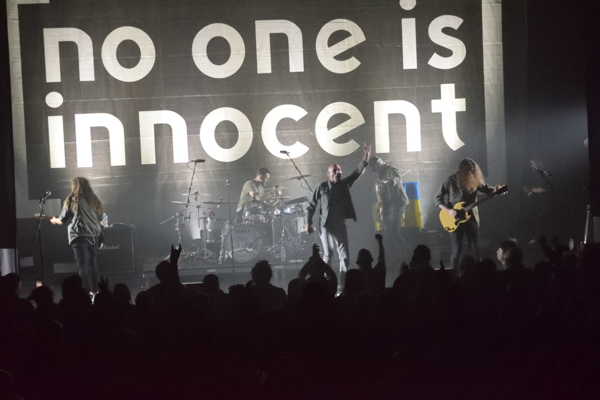 No One Is Innocent transcende la Traverse