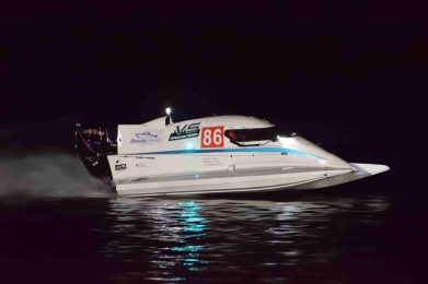 les bateaux la nuit